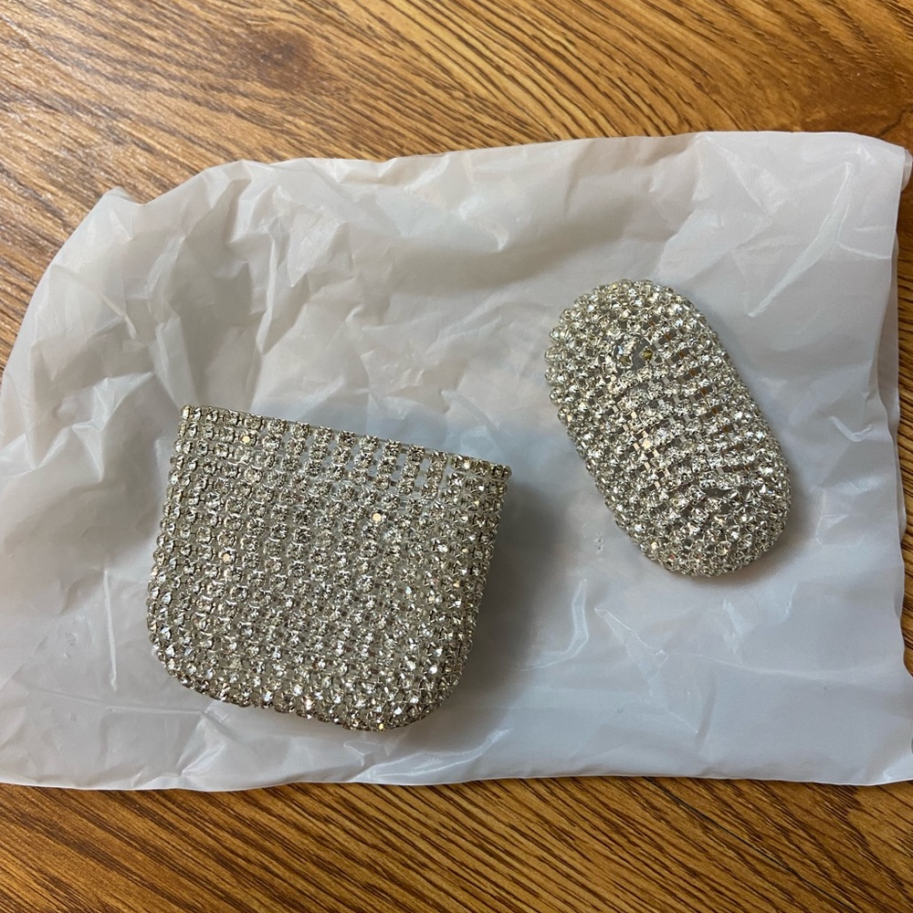 8 AirPods cases